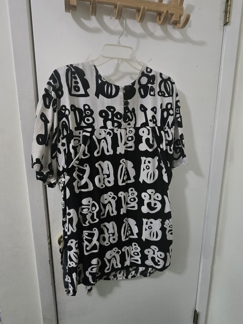Black & White Abstract Graphic Tunic Top And Matching Skirt B.O.P. 2XL